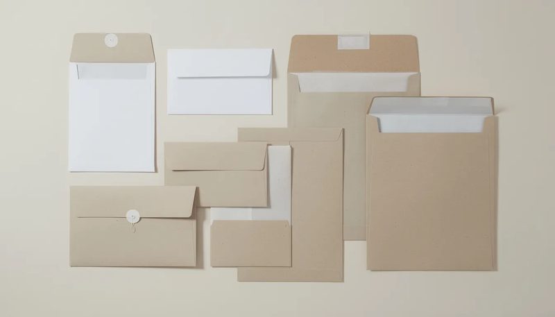 Vielfältige Formate von Versandtaschen für unterschiedliche Dokumente.